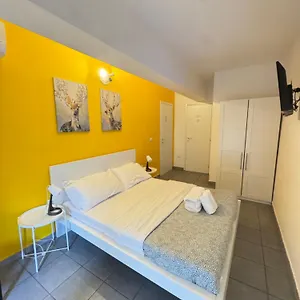 https://alexandra-apartments.it-romehotels.com