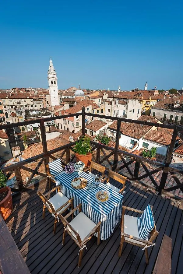 Apartment Penthouse With Rooftop Terrace And 360 Views Of Venice - Venice5Th